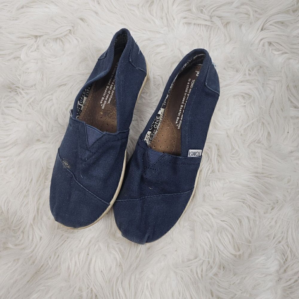 Toms Kids Classic Canvas Slip On Boy Girl Shoes Navy Blue Youth Size 2
